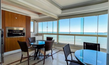 Apartamento alto padrão, mobiliado e frente mar em Balneário Camboriú/SC